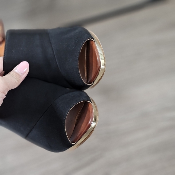 Rebecca Minkoff Ragini Black Gold Open-Toe Heels, Size 9 - Picture 6 of 11